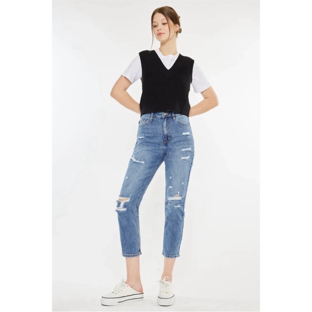 Kancan Bobbie Ultra High Rise Straight Fit Distressed Crop Jeans Size 25 NWT